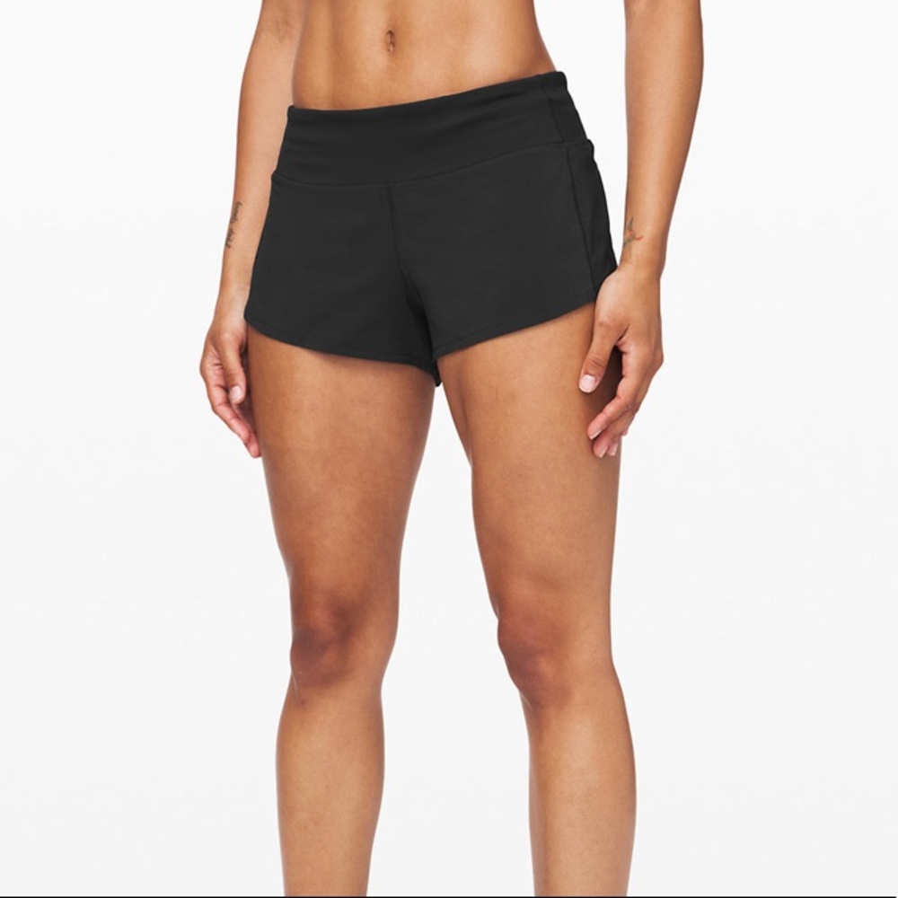 Lululemon speed up shorts 2.5”